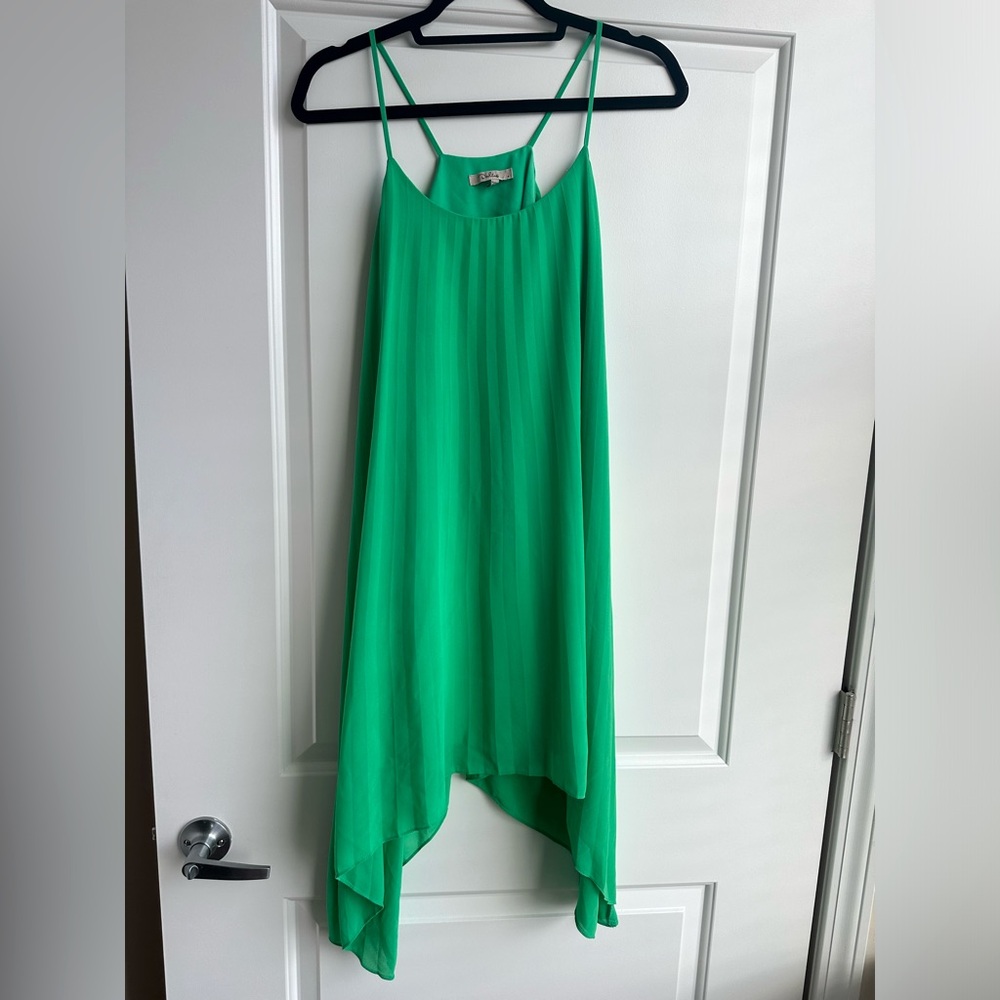 Pleated effect Hanker chief hem short dress